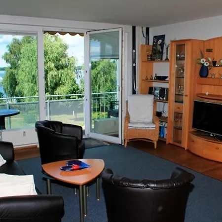 Turmfalke Mit Mueritzblick Apartment *