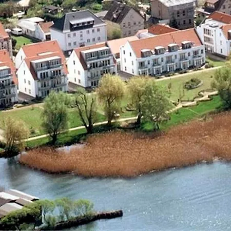 Turmfalke Mit Mueritzblick 公寓